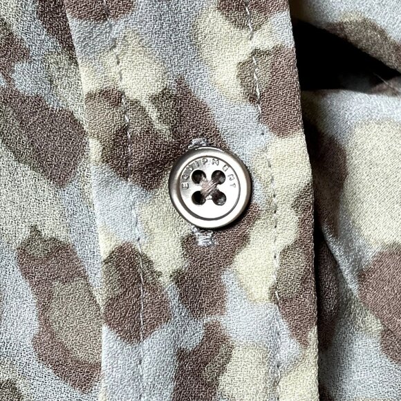 Equipment Femme 100% Silk Beige Leopard Print Semi-Sheer Cropped Button Down XS - Picture 7 of 10